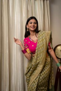 Pastel Green Georgette Khaddi Banarsi Saree with hand bandhani - Image 6