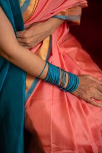Pastel Pink and Blue soft silk kanjeevaram saree with dull golden border - Image 2